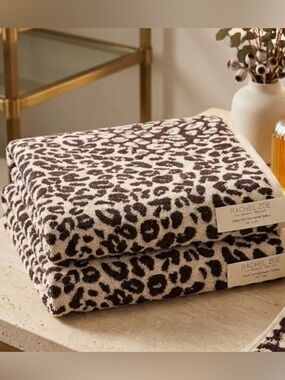 🐆🤎 NWT Rachel Zoe Leopard Bath Towels Set of 2 Animal Cheetah Print